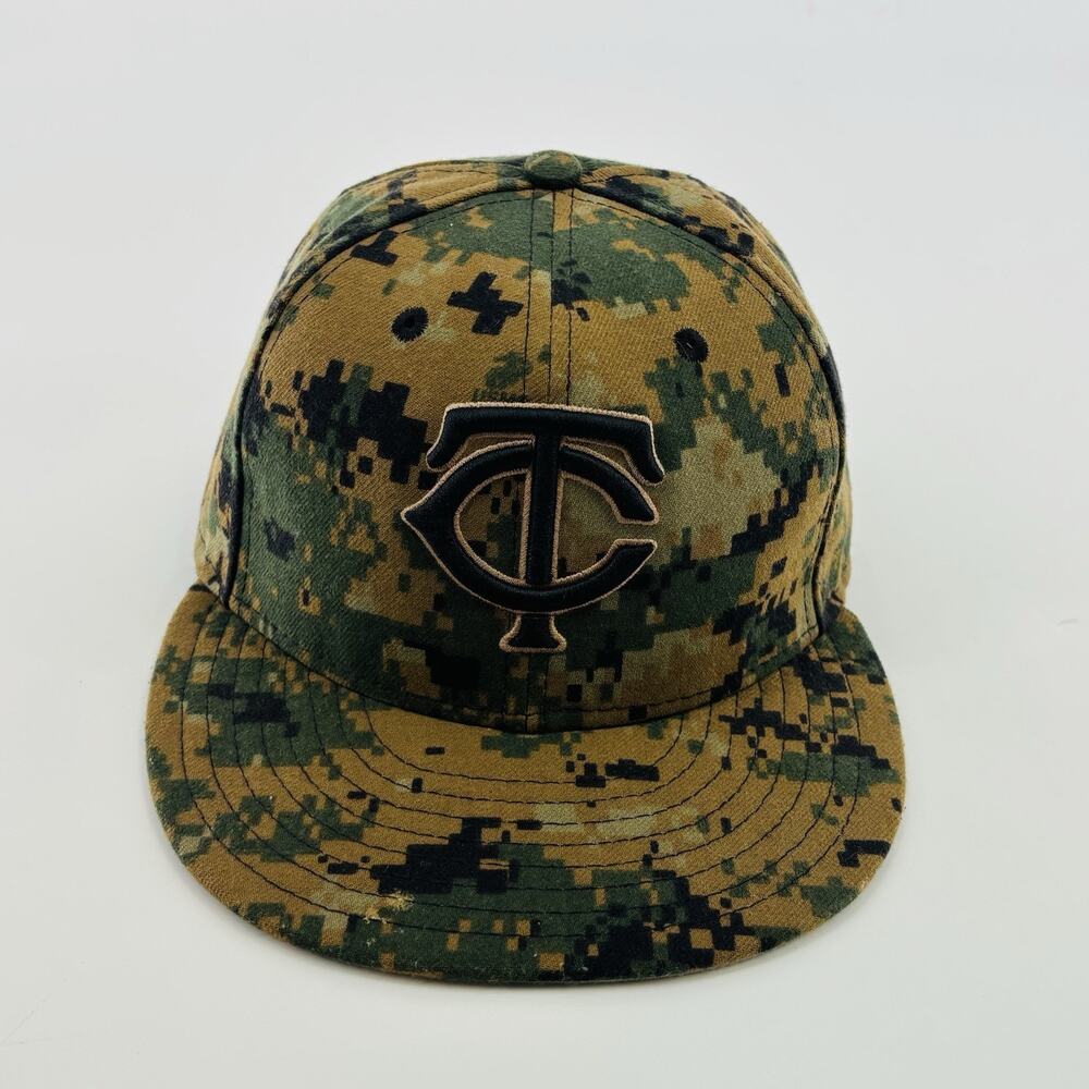 Minnesota Twins Hat Cap Fitted 6 7/8 New Era Digital Camo USA MLB